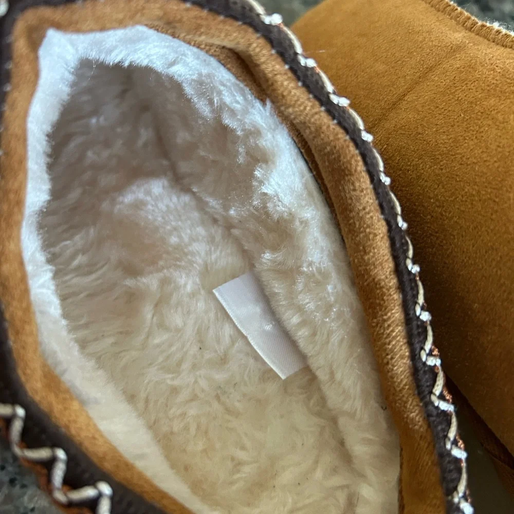 Tan Suede Women’s platform slip on - Picture 7 of 7